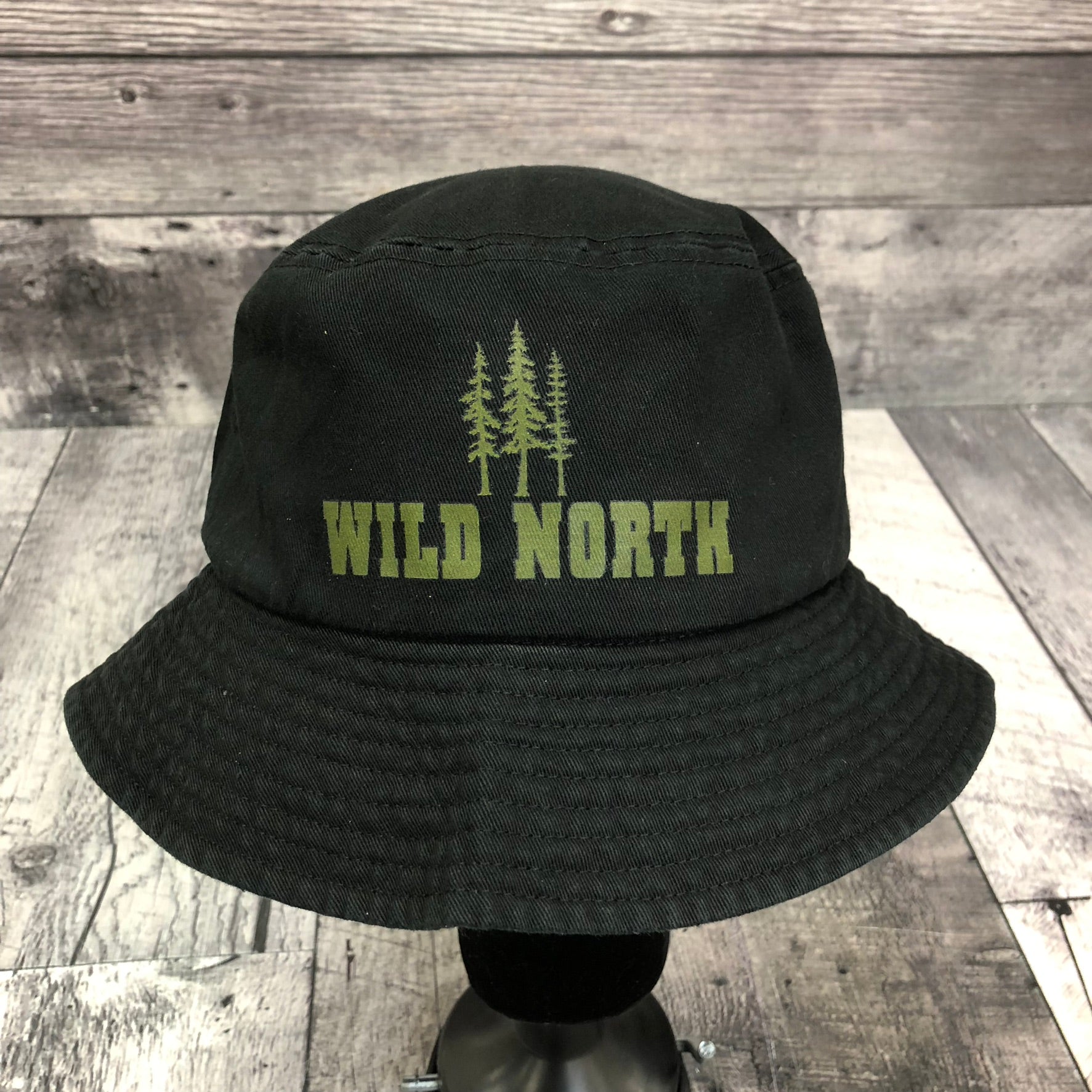 Wild North Bucket Hat UNISEX - Black (Green)